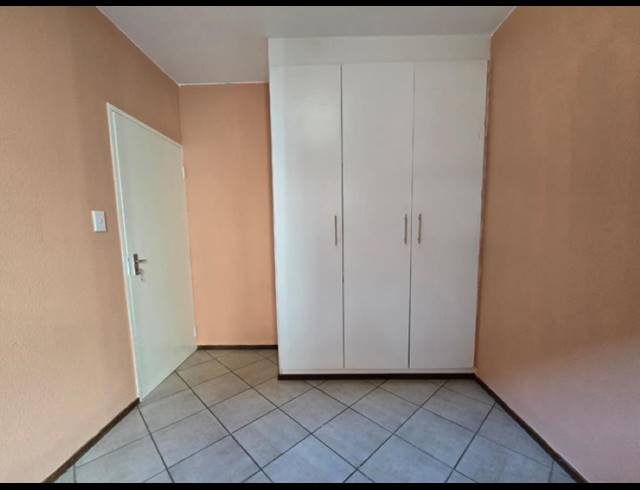 2 BEDROOM TOWNHOUSE FOR SALE IN ALBERTSDAL